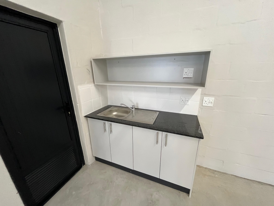 To Let commercial Property for Rent in Montague Gardens Western Cape
